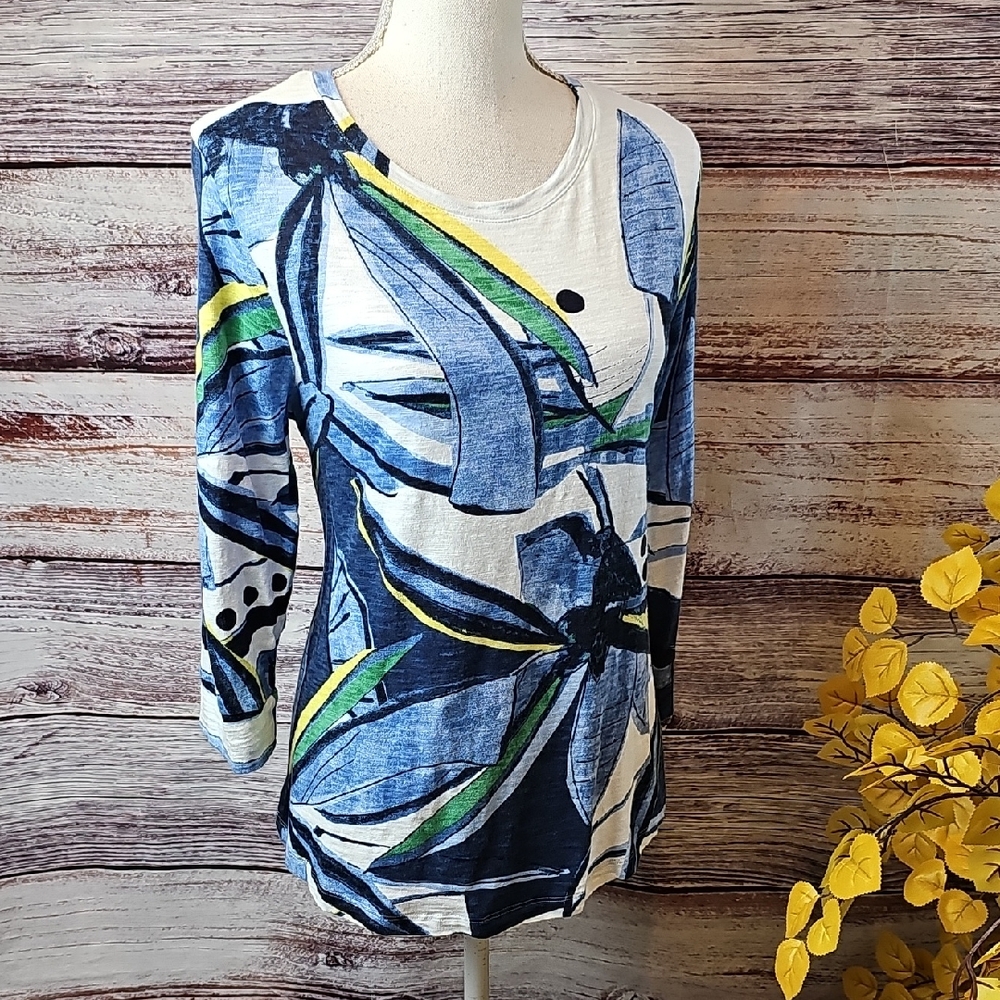 CHICO'S BLUE & YELLOW ABSTRACT 3/4 SLEEVE PULLOVER TEE